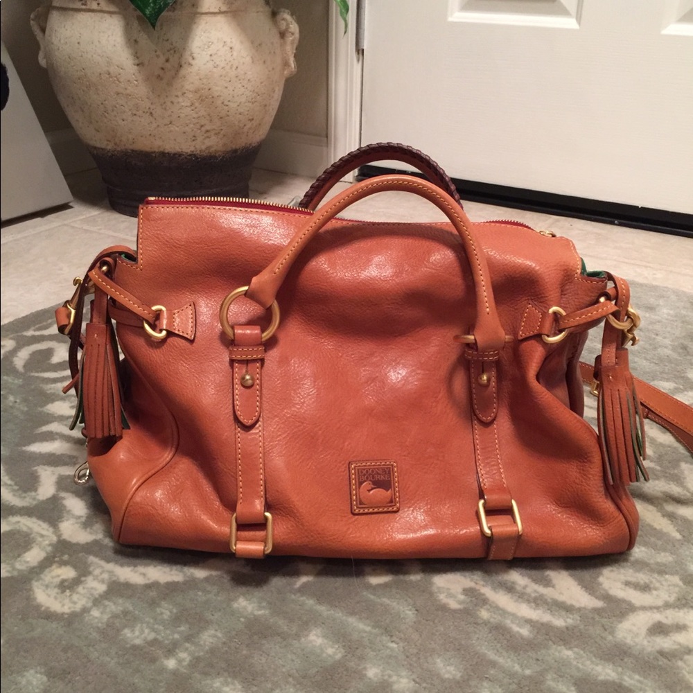 NWOT Dooney and Bourke Florentine tassel bag Lg